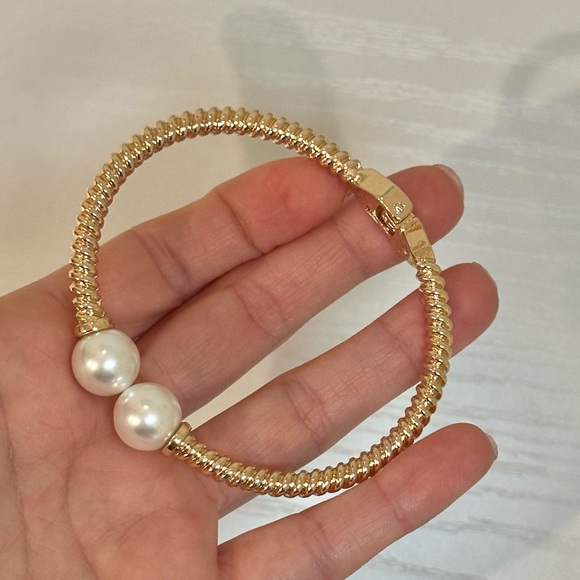 Pearl End Hinged Twisted Bangle - Picture 1 of 4
